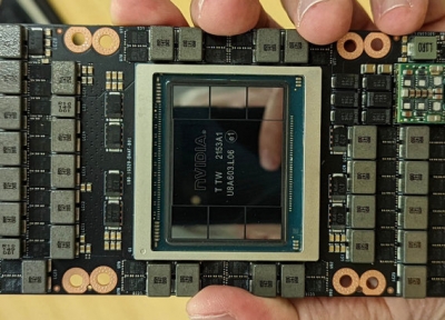 Mark Zuckerberg khoe sở hữu cụm chip H100 lớn nhất thế giới